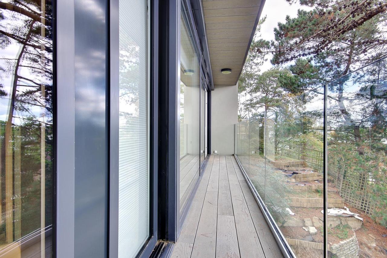 Canford Cliffs Luxury 3 Bed Flat With Large Terrace, Sea Views And Hot Tub 아파트 외부 사진