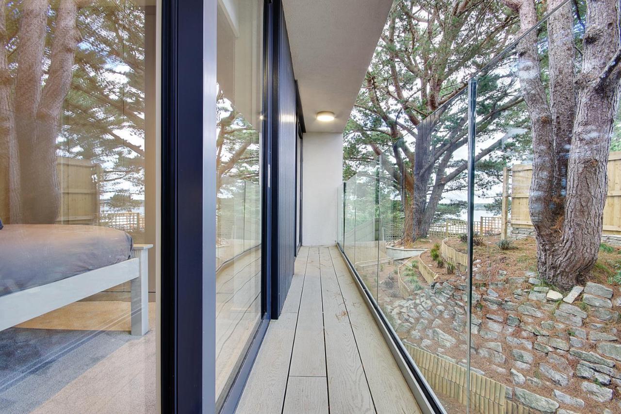 Canford Cliffs Luxury 3 Bed Flat With Large Terrace, Sea Views And Hot Tub 아파트 외부 사진
